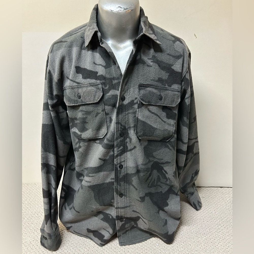 2/$75💥- SHIRT | Men’s Wrangler fleece shirt size medium